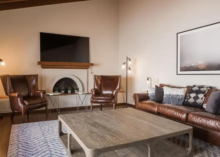 Сasa de vacaciones Spacious Arcadia Lite House W Pool Mtn Views Phoenix