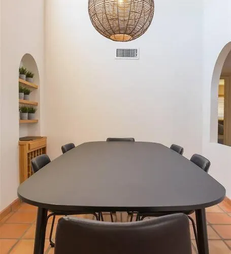 Spacious Arcadia Lite House W Pool Mtn Views Сasa de vacaciones