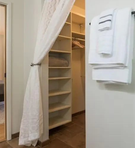 Сasa de vacaciones Spacious Arcadia Lite House W Pool Mtn Views *